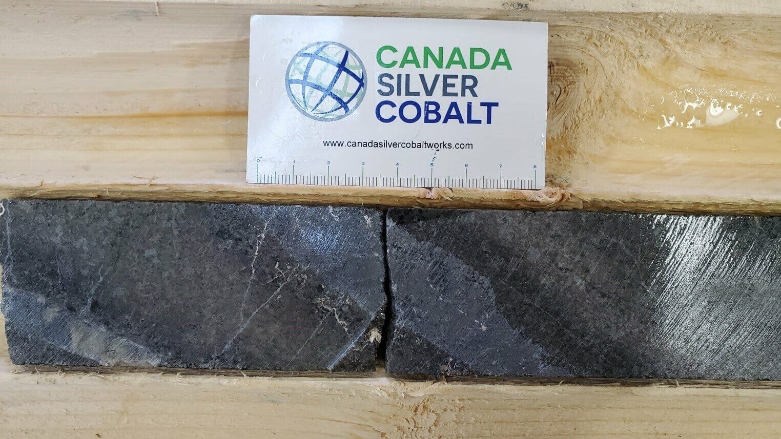 Silver and cobalt mineralization in hole CS-21-50 (2208 g/t Ag, 0.38 % Co) (CNW Group/Canada Silver Cobalt Works Inc.)